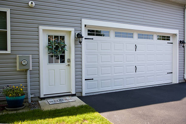 24/7 Emergency Garage Door Panel Replacement experts in West Kennebunk, ME
